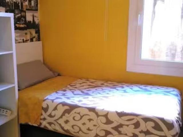 ¡Oferta! Habitación en Carrer dels Gimbernat, Font de la Guatlla