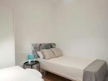 ¡En alquiler! Habitación en Gran Via de les Corts Catalanes, D.