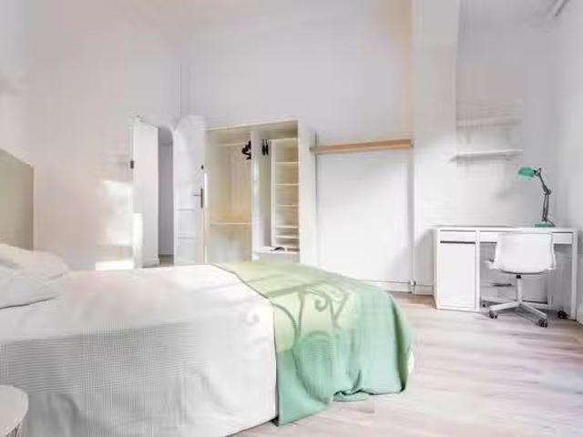 Acogedor Habitación en Gran Via del Marqués del Túria