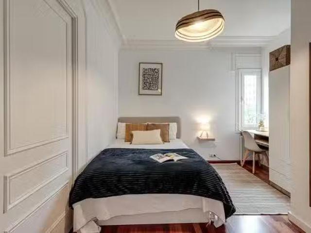 ¡Recién llegado! Habitación en Passeig de Gràcia, Eixample
