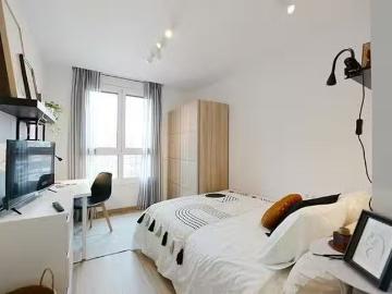 Encantador Habitación en Pérez Galdós kalea, Indautxu