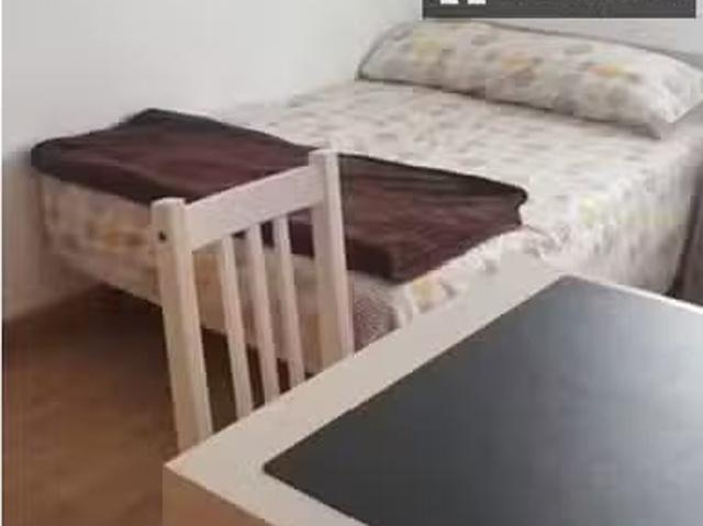 Encantador Habitación en piso compartido, Alicante
