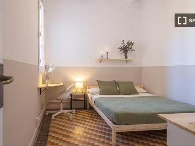 Encantador Habitación en piso compartido de 4 habitaciones en.