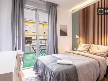 ¡Oferta! Habitación en piso compartido de 5 habitaciones en Al.