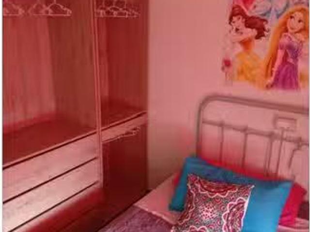 ¡Recién llegado! Habitación en piso compartido en alquiler, La.