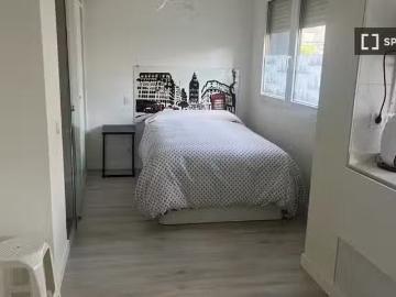 ¡Recién llegado! Habitación en piso compartido en alquiler, Sa.