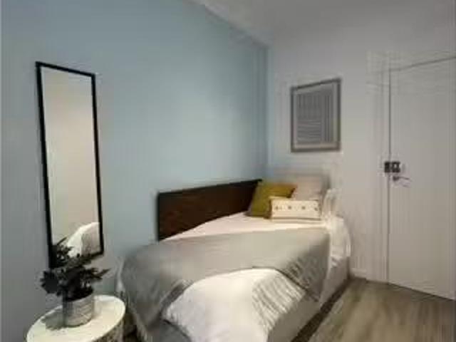 Único Habitación en piso compartido en Hostafrancs, Barcelona