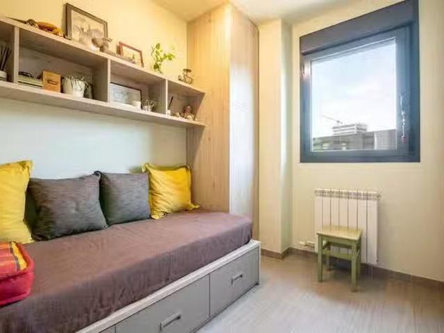 ¡Renta! Habitación en Plaça d'Europa