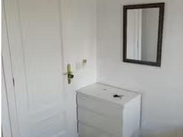 ¡Oferta! Habitación en Pozuelo de Alarcón, Madrid, gastos incl.