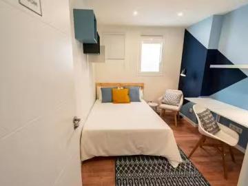¡Recién llegado! Habitación en Ronda de Sant Pere, Dreta de l'.
