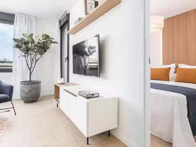 ¡Recién llegado! Piso de 1 habitación en Avenida de José Anton.