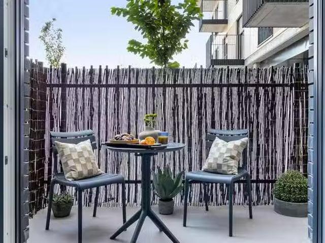 Nuevo Piso de 1 habitación en Avenida de la Industria