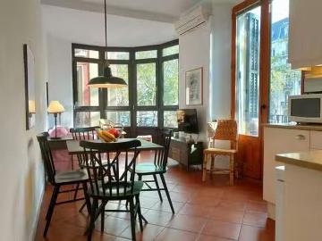 ¡Recién llegado! Piso de 1 habitación en Barcelona