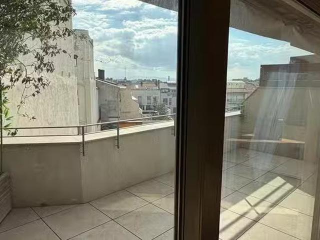 ¡Recién llegado! Piso de 1 habitación en Carrer de l'Horta Nov.