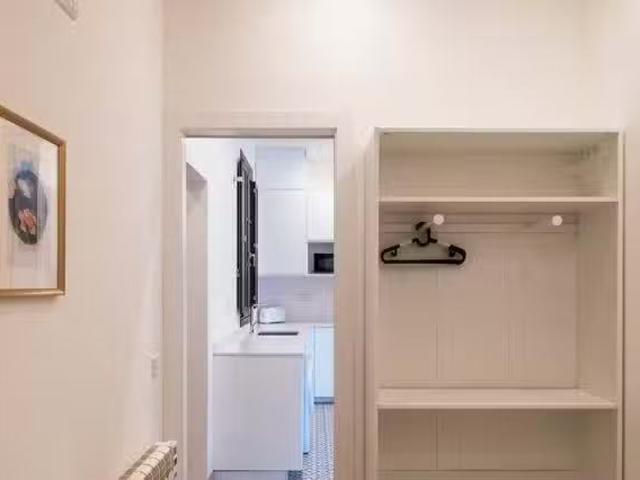 Barato Piso de 1 habitación en Carrer de Pelai