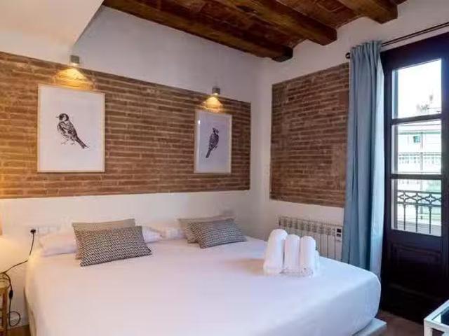 ¡Recién llegado! Piso de 1 habitación en Carrer de Pelai