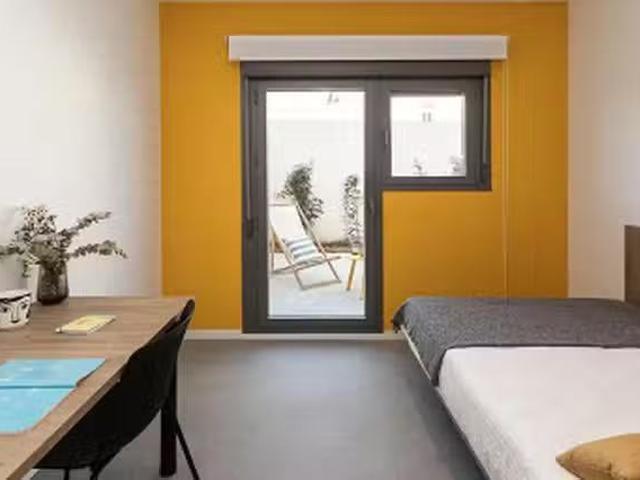 ¡Renta! Piso de 1 habitación en Plaza de la Marina Española