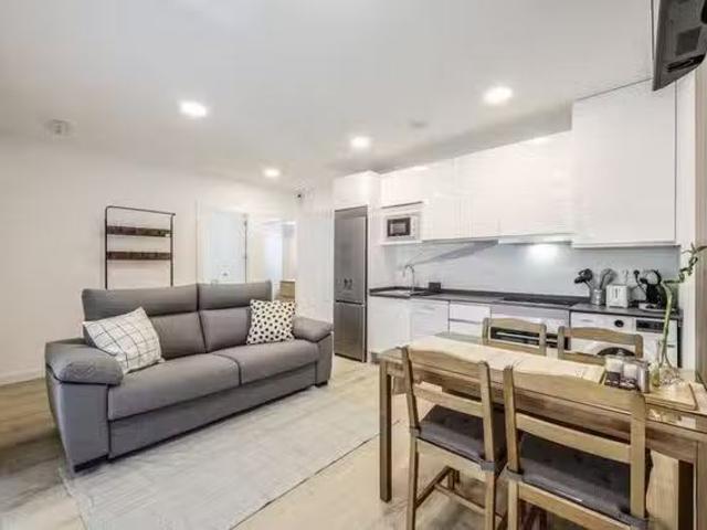 ¡Renta! Piso de 2 habitaciones en Madrid