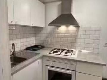 Único Piso en alquiler de 3 habitaciones en La Teixonera, Barc.