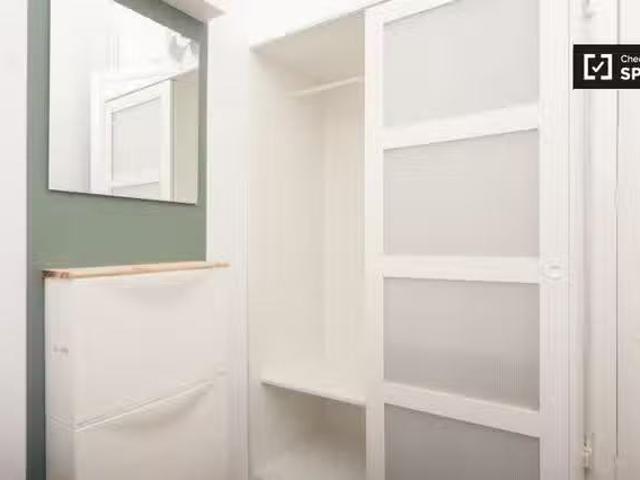 ¡Renta! Se alquila habitación en piso de 9 habitaciones en Gra.