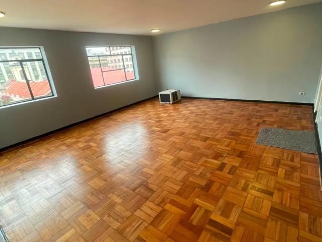 Recién remodelado, amplio depto/oficina teatro municipal 708