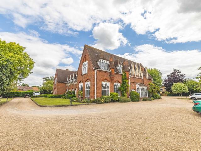 Recognition House, Bridgeman Drive, Windsor SL4, 1 bed flat to rent, £1,400 pcm | PrimeLocation