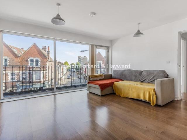 Recovery Street, Tooting, London, SW17 1 bed flat to rent £1,850 pcm £427 pw