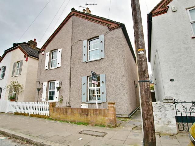 Recreation Road, Shortlands, Bromley BR2, 2 bed semi detached house to rent, £1,900 pcm | PrimeLocation