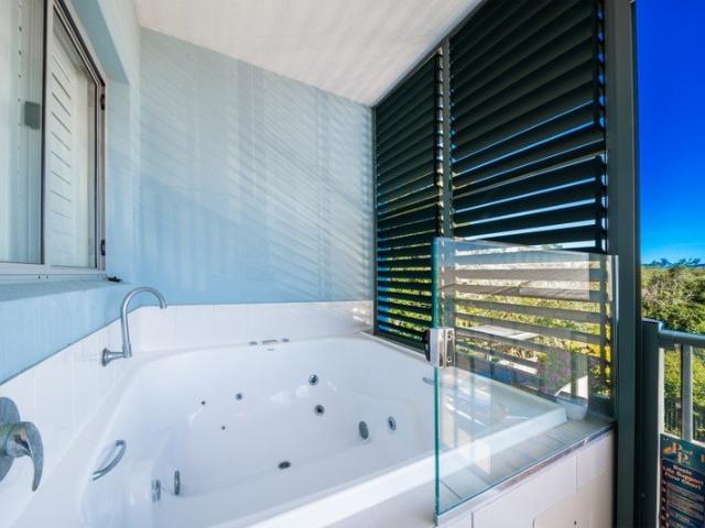 Reduced to Sell! Immaculate Unit at Competitive Price