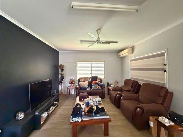Reduced to $640 per week – Don’t Miss Out!