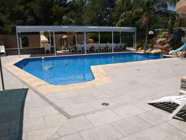 ¡Reducido de € 1,700,000! Confort elegante y lujoso con esti. 440m² Dénia