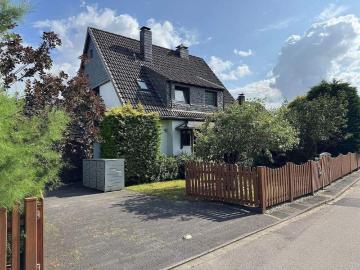 Reduziert! Freistehendes Einfamilienhaus in Top Lage von Mönchengladbach – Ihr neues Zuhause wartet!