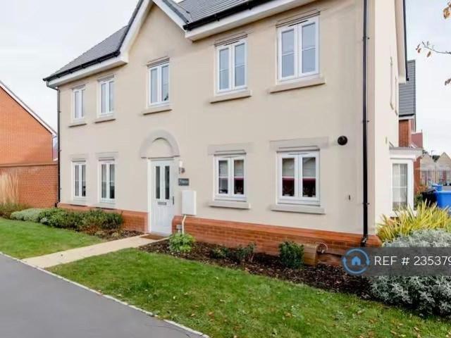 Redwald Crescent, Ipswich, IP3 4 bed detached house to rent £1,995 pcm £460 pw