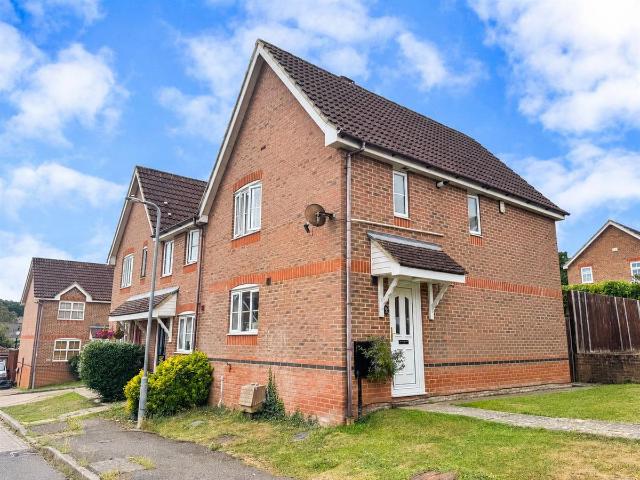 Redwell Avenue, Bexhill On Sea TN39, 3 bed end terrace house to rent, £1,495 pcm | PrimeLocation