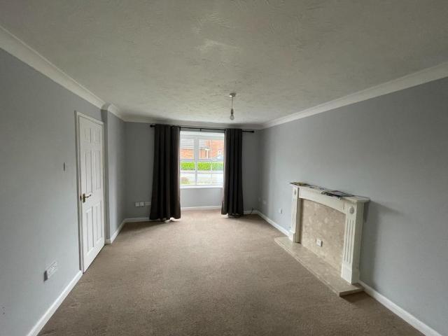Redwing Close, Stratford upon Avon