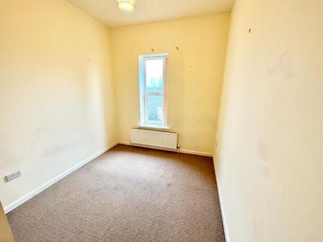 Redwing Crescent, Huddersfield