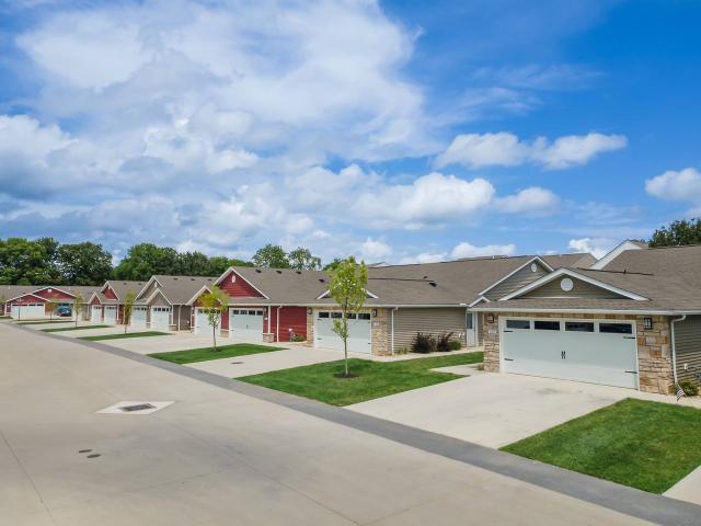 Redwood Obetz 2 Bedroom Condo for Rent at 3195 Sunflower Pl, Groveport, OH 43125