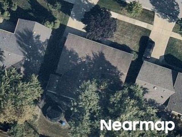 Redwood Ave