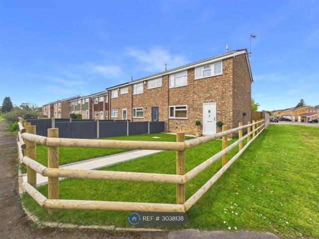Redwood Close, Gloucester GL1, 3 bed end terrace house to rent, £1,700 pcm | PrimeLocation