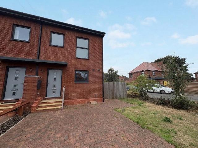 Redwood Crescent, Nottingham NG9, 3 bed semi detached house to rent, £1,300 pcm | PrimeLocation