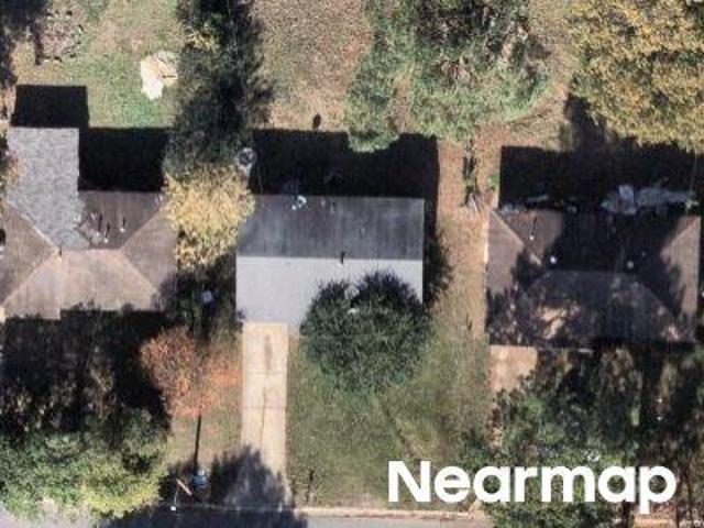 Redwood Dr