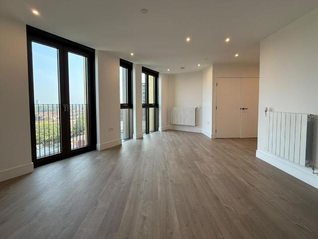 Redwood Tower, 5 Affinity View, London E16, 1 bed flat to rent, £2,340 pcm | PrimeLocation