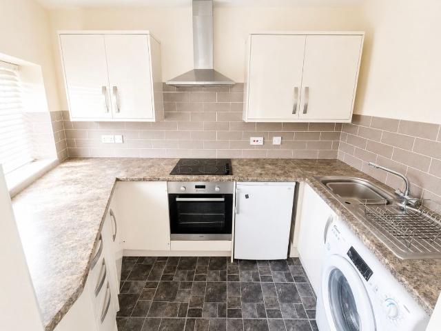 Red Bank Road, Bispham, Blackpool FY2, 2 bed flat to rent, £600 pcm | PrimeLocation