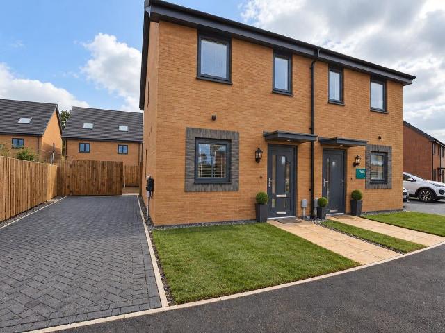 Red Kite Crescent, Easton NR9, 2 bed property to rent, £1,295 pcm | PrimeLocation