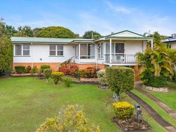 RED HOT OPPORTUNITY Elevated, Immaculate & Packed with Potential!