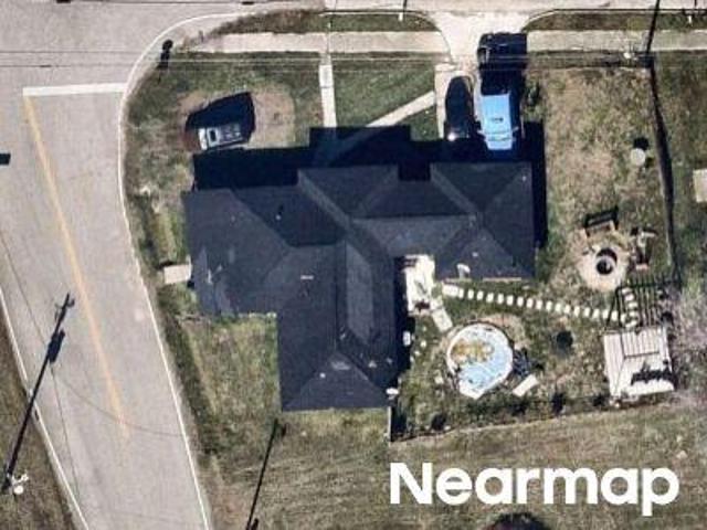 Red Oak Ave