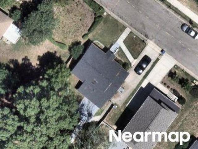 Red Oak Ave