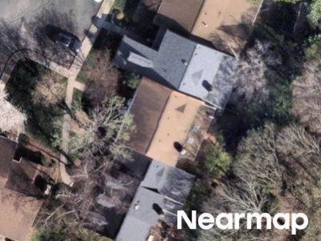 Red Oak Ln