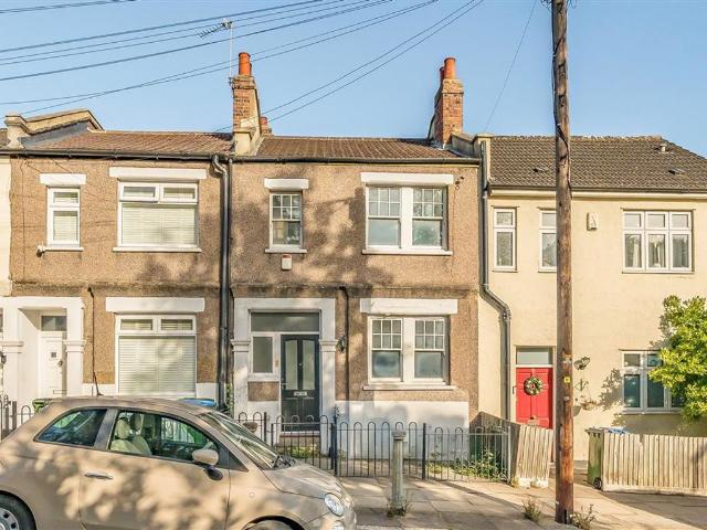 Red Lion Lane, Woolwich SE18, 2 bed property to rent, £2,000 pcm | PrimeLocation