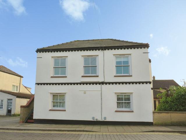 Red Lion Square, Soham, Ely CB7, 2 bed flat to rent, £850 pcm | PrimeLocation